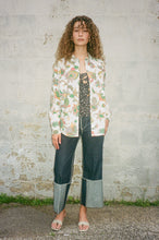 Load image into Gallery viewer, GREEN FLOWERS SHIRT