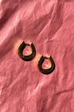 Load image into Gallery viewer, CORRE EARRINGS IN GOLD