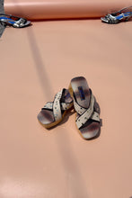 Load image into Gallery viewer, ONSEN SANDAL IN FETE