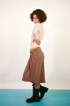 Load image into Gallery viewer, IDA SKIRT IN BROWN