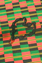 Load image into Gallery viewer, PULO GLASS NECKLACE IN AMBER