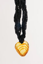 Load image into Gallery viewer, PULO GLASS NECKLACE - JOS MUNDO