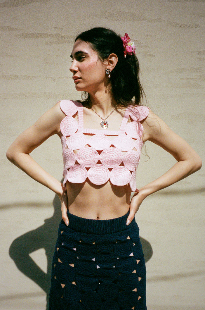 HAND CROCHET SQUARE TOP IN ROSE