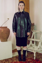 Load image into Gallery viewer, NATURAL RUBBER TOMOYO SHIRT IN BLACK