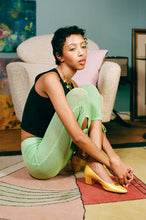 Load image into Gallery viewer, green fitted cotton crochet capri legging