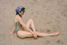 Load image into Gallery viewer, polyamide polyester elastane seersucker bandeau one piece swimsuit