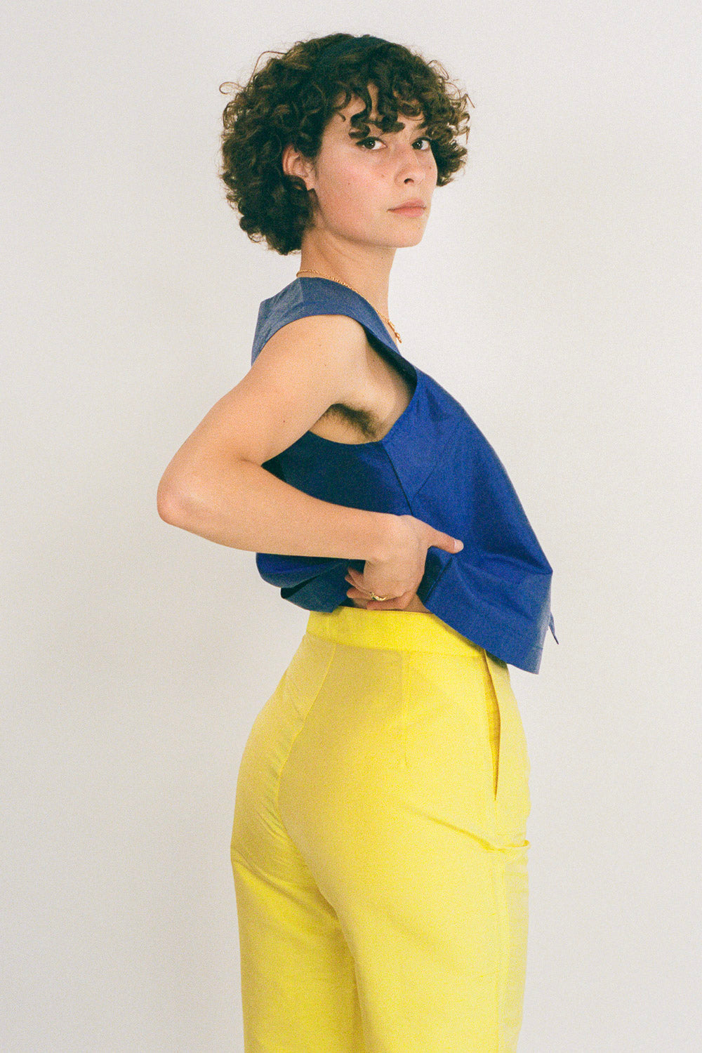 yellow silk taffeta fitted cigarette sailor pant