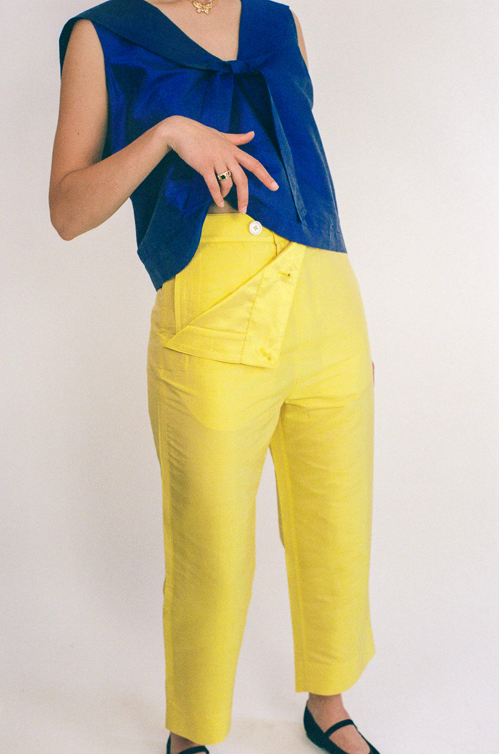 yellow silk taffeta fitted cigarette sailor pant
