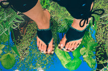 Load image into Gallery viewer, navy nubuck leather thick thong wooden platform sandal