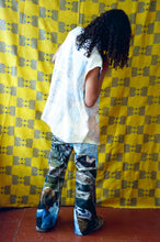 Load image into Gallery viewer, ROCK JEANS IN PORTUGUESE