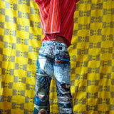 ROCK JEANS IN PORTUGUESE