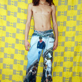 ROCK JEANS IN PORTUGUESE