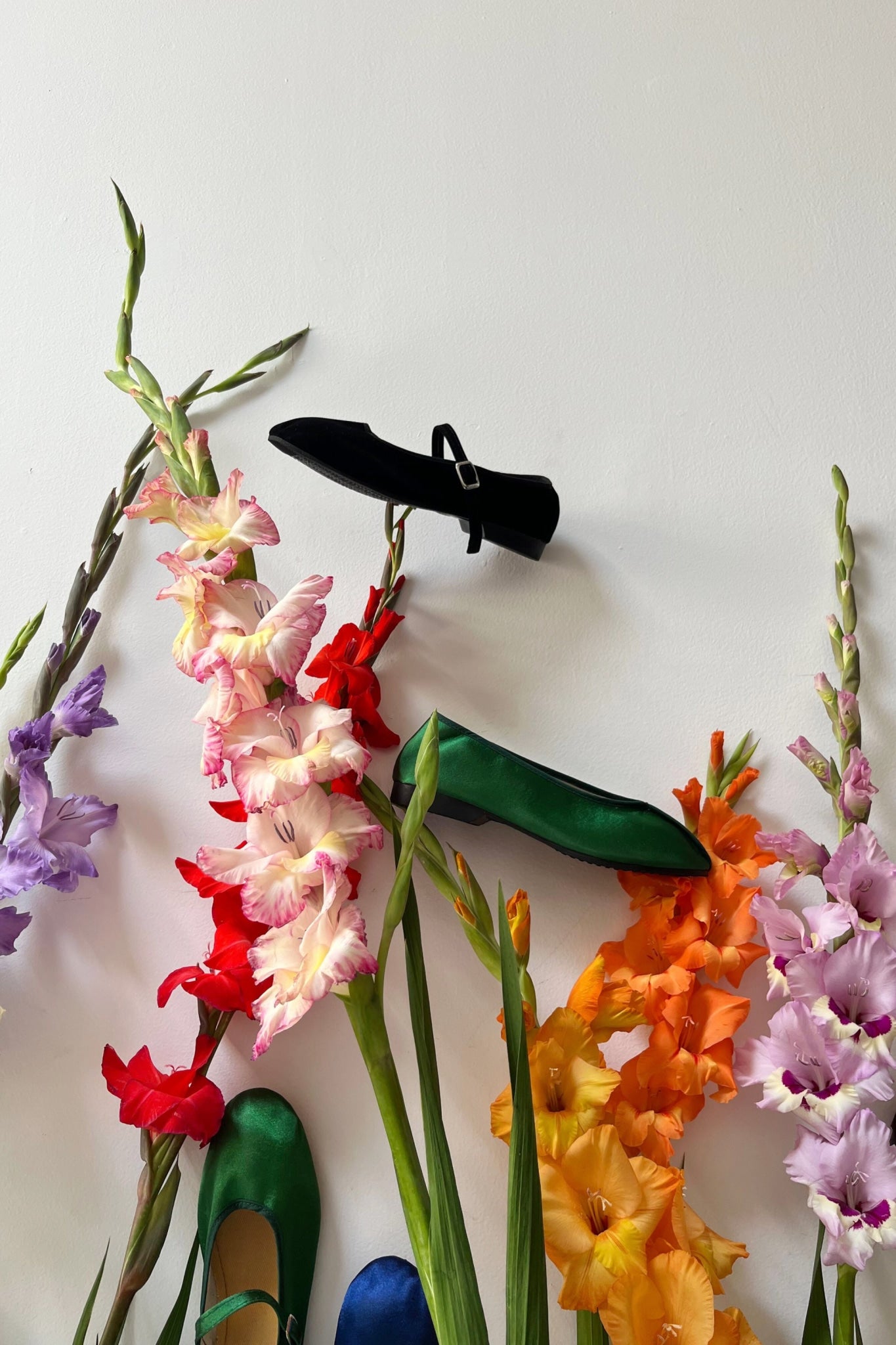 emerald green satin pointed theatre slipper