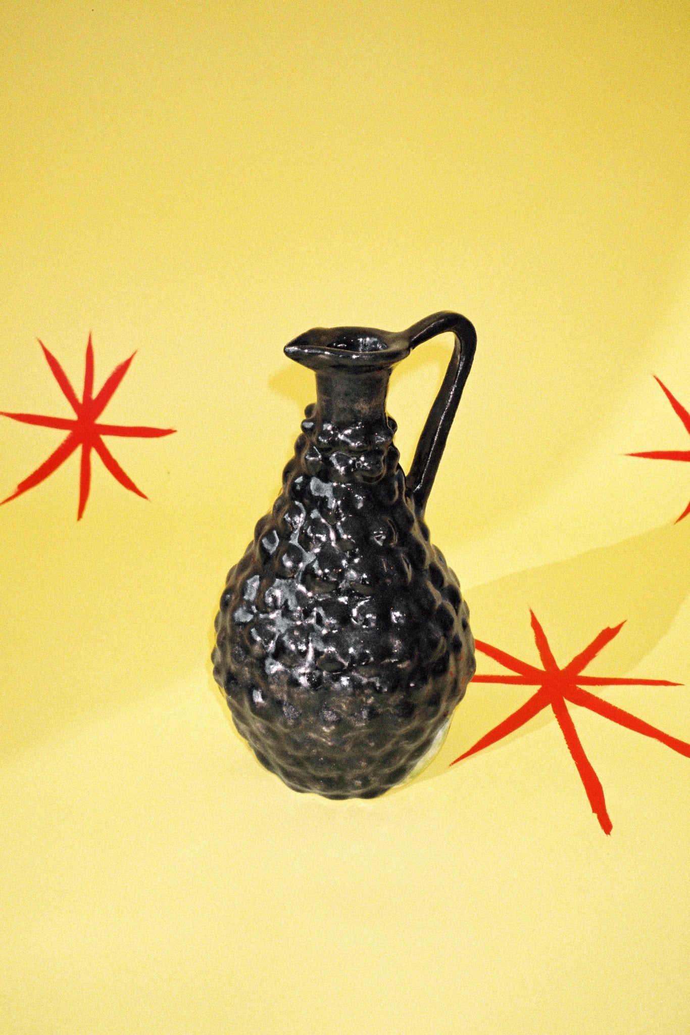 GRAPE VASE IV - Elliot Camarra