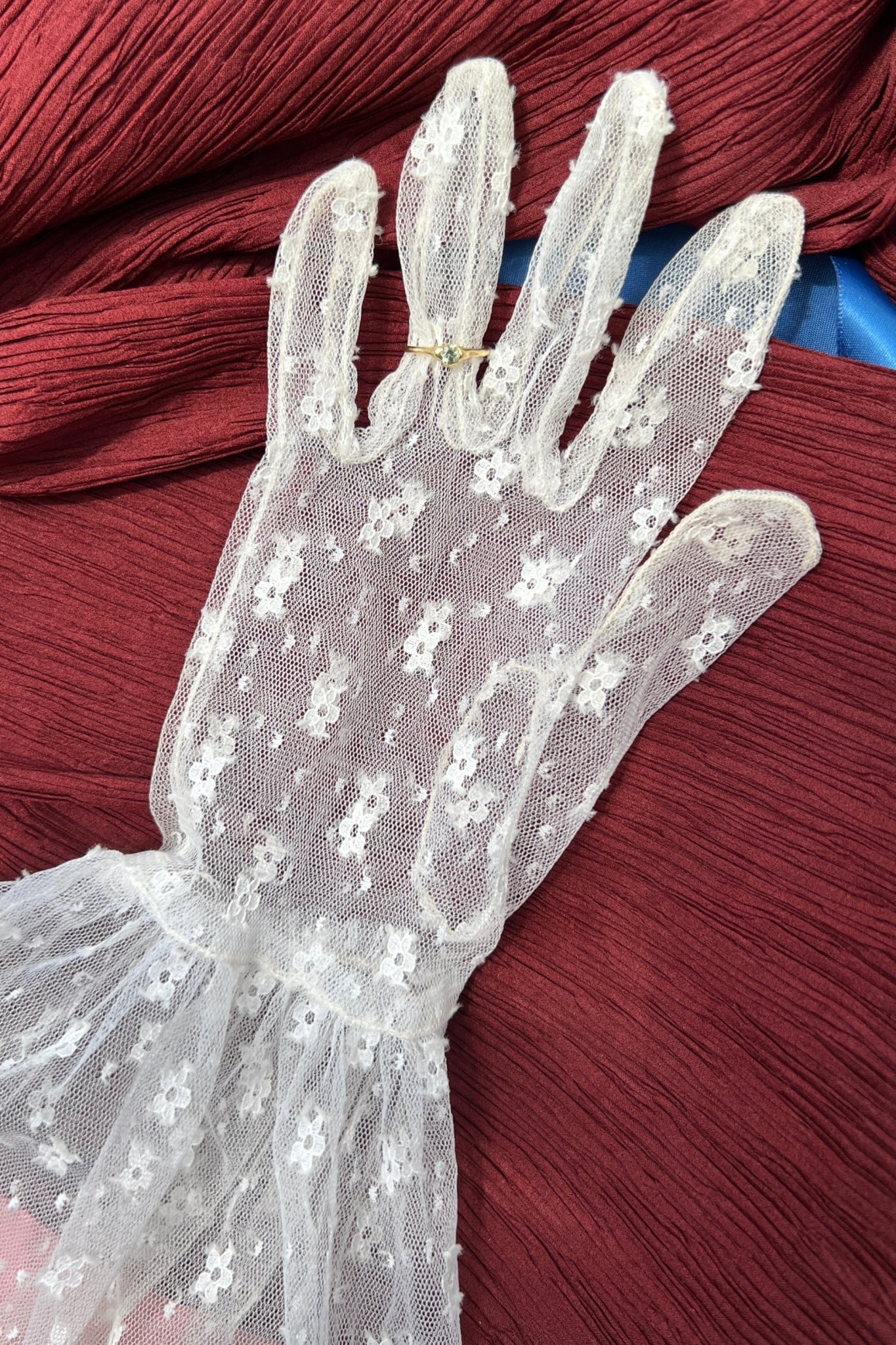 fine gold sapphire ring