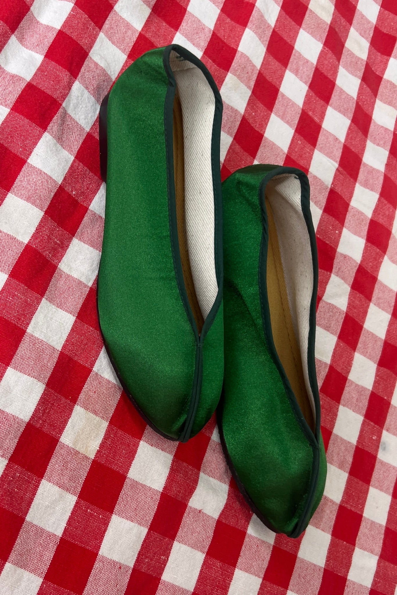 emerald green satin pointed theatre slipper