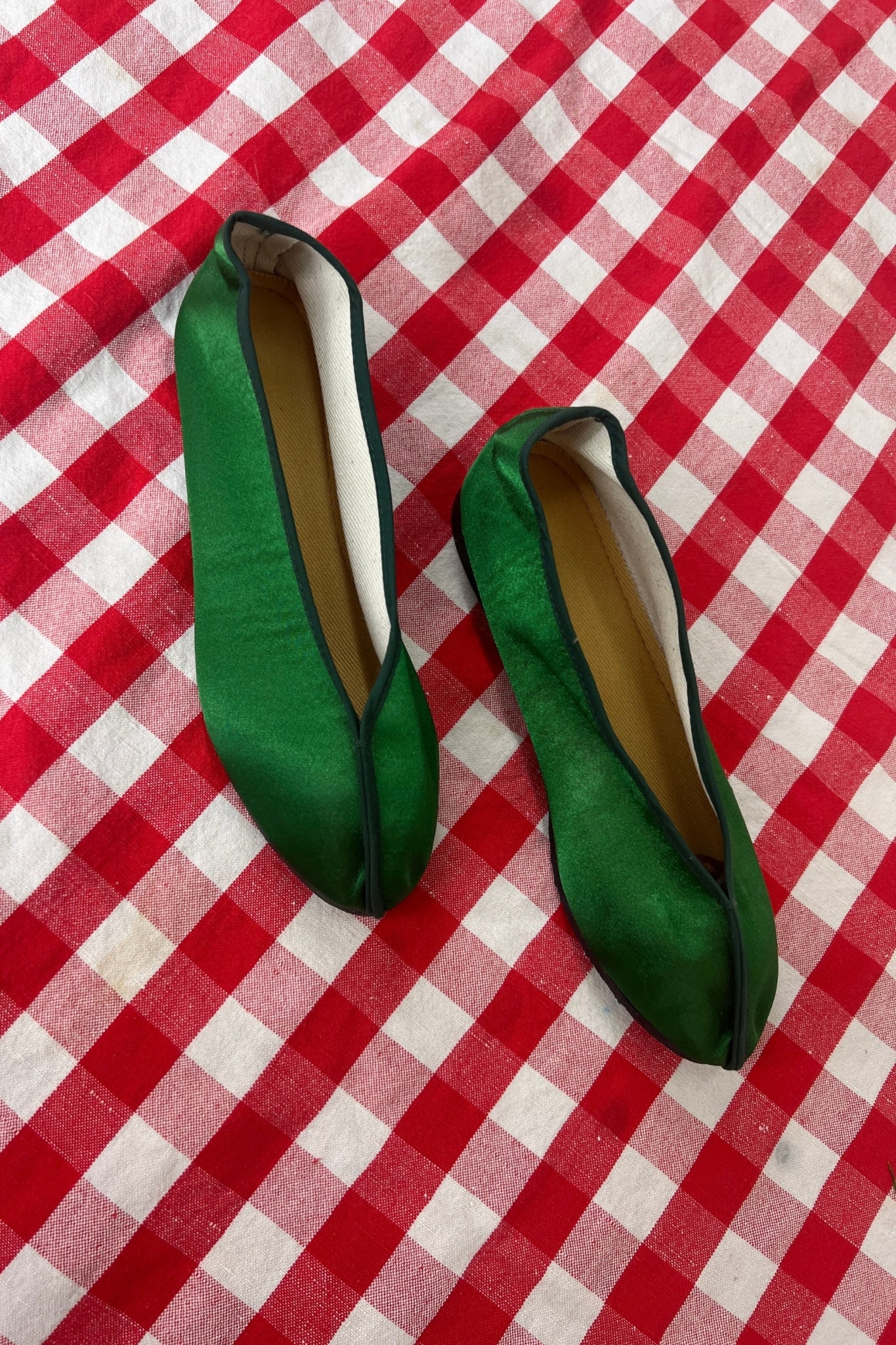emerald green satin pointed theatre slipper