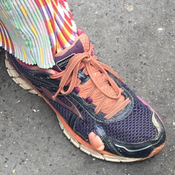 TAKING NOTES X JULIA HEUER