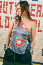 Load image into Gallery viewer, 3 KNOT TOP WITH LONG FRINGE TIES IN BLUE WITH RED/GREEN BANDHEJ FLOWERS