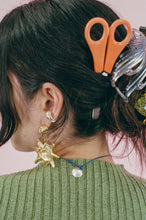 Load image into Gallery viewer, 8PM NECKLACE IN SILVER