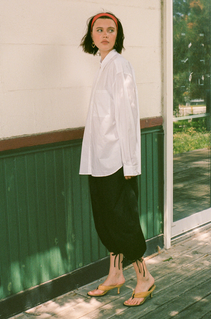 THE BIG BUTTON UP IN WHITE