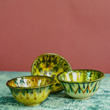 GIJDUVAN CUP WITH YELLOW BASE