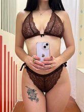 Load image into Gallery viewer, DION TIE PANTIES IN BROWN LACE WITH BOWS