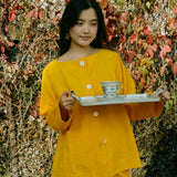 DYED LINEN MARIGOLD BOAT NECK SHIRT