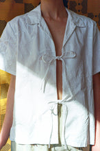 Load image into Gallery viewer, EMBROIDERED TIE SHIRT IN WHITE - BEHEN