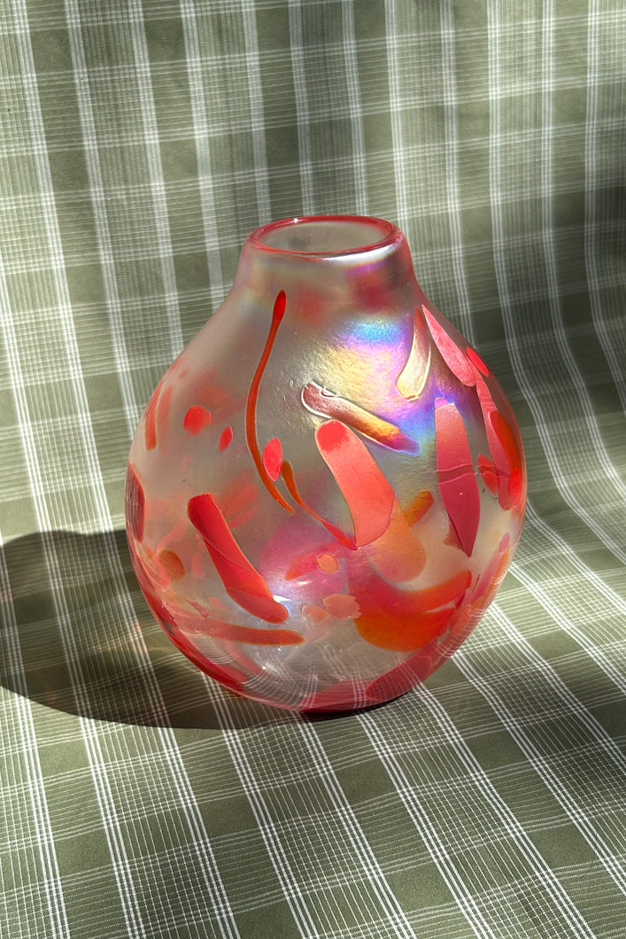 NASSAU VASE IN STONE FRUIT