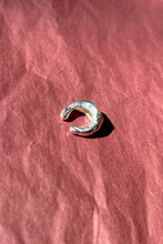 Load image into Gallery viewer, FARO EAR CUFF IN SILVER/YELLOW