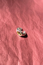 Load image into Gallery viewer, FARO EAR CUFF IN SILVER/YELLOW