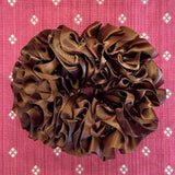 CARNATION SCRUNCHIE IN FRIAR BROWN