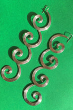 Load image into Gallery viewer, CURLY EARRINGS IN SILVER - Par Ici