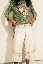 Load image into Gallery viewer, cream canvas wide leg cropped jeans