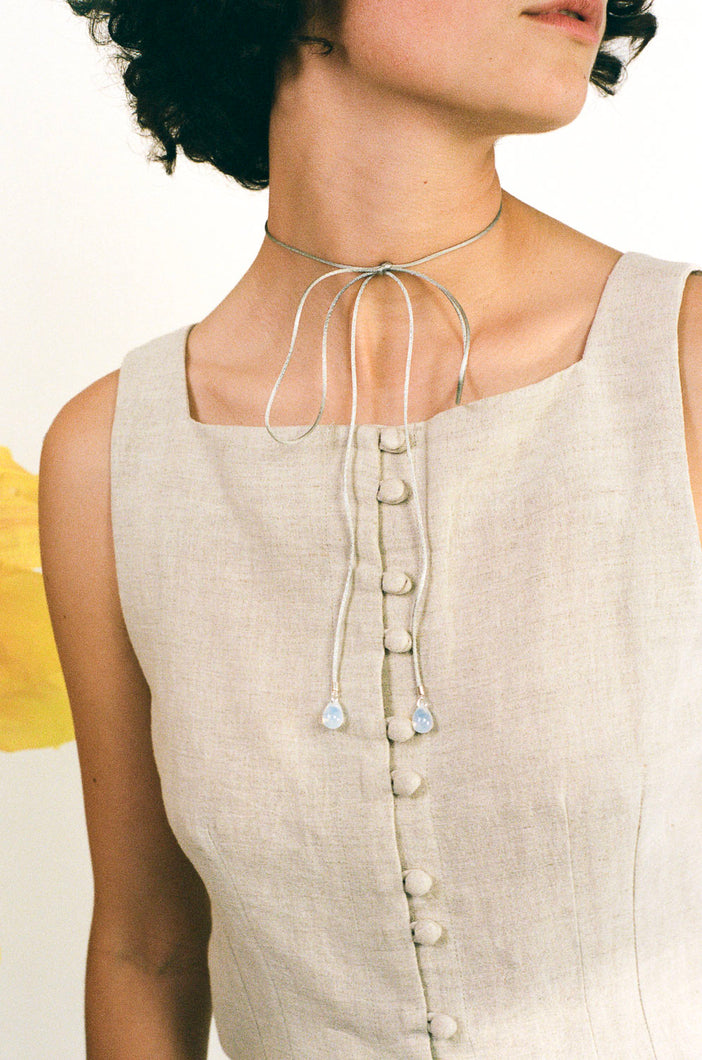 LONG TAC TAC NECKLACE IN GREY AND OPALINE