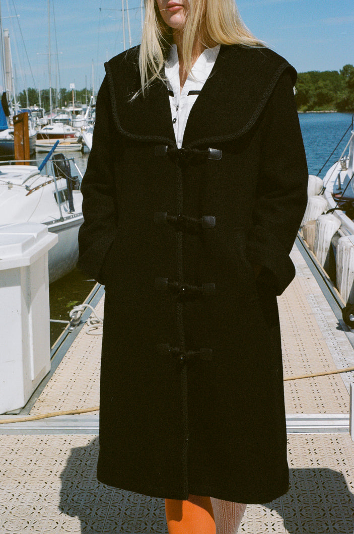 MALLA COAT IN BLACK