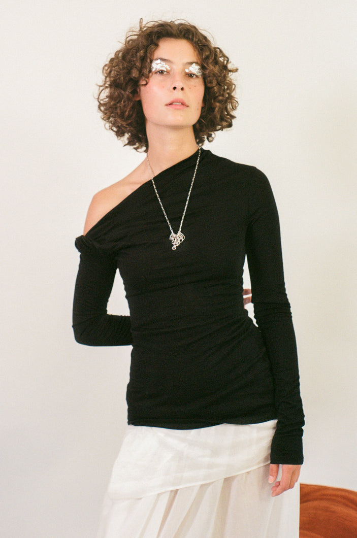 MANAHOU TOP IN BLACK