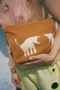 ORANGE LAMBS TOILETRY BAG