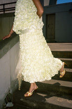 Load image into Gallery viewer, light yellow mid length ruffled skirt