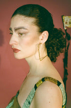 Load image into Gallery viewer, 80s 22k gold large textured square hoop earrings