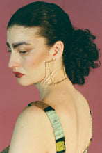 Load image into Gallery viewer, 80s 22k gold large textured square hoop earrings