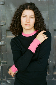 PHILLIPA LONG SLEEVE IN BLACK WITH PINK