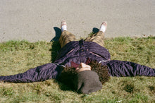Load image into Gallery viewer, QUILTED COACH JACKET IN PURPLE
