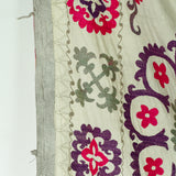 LARGE VINTAGE SUZANI - CREAM AND LILAC FLORAL