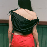 SWAN TOP IN BLACK