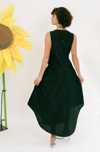 Load image into Gallery viewer, TABEA DRESS IN BLACK