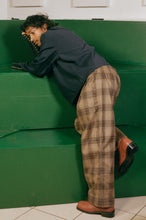 Load image into Gallery viewer, TROUSERS IN YELLOW PLAID WOOL