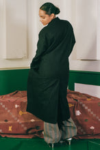 Load image into Gallery viewer, WORSTED WOOL LONG COAT IN BLACK