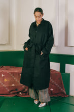 Load image into Gallery viewer, WORSTED WOOL LONG COAT IN BLACK